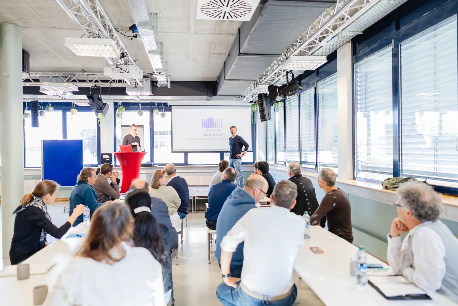 Teilnehmende bei einer EU AI Act Schulung von Gradient Labs in Reutlingen